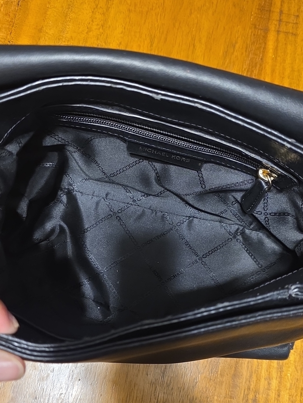 Michael Kors Black Leather Shoulder Bag - Picture 15 of 16